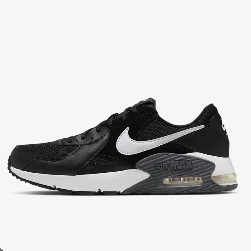 Nike Air Max Execc Sneakers